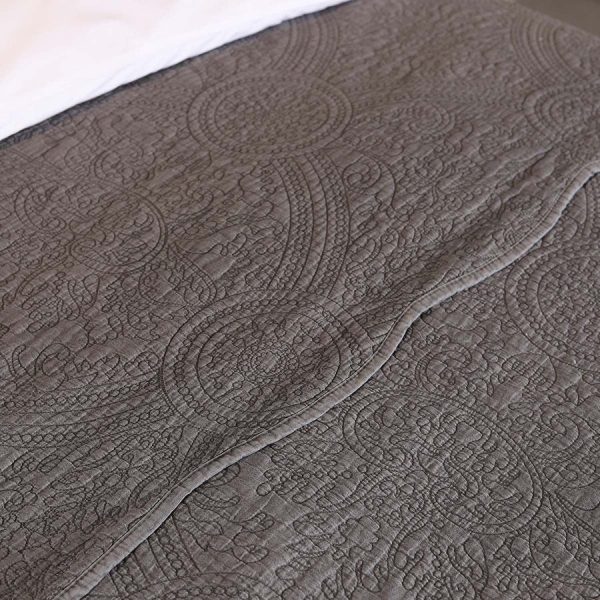 CHARCOAL QUILTED BEDSPREAD LARGE - Image 3