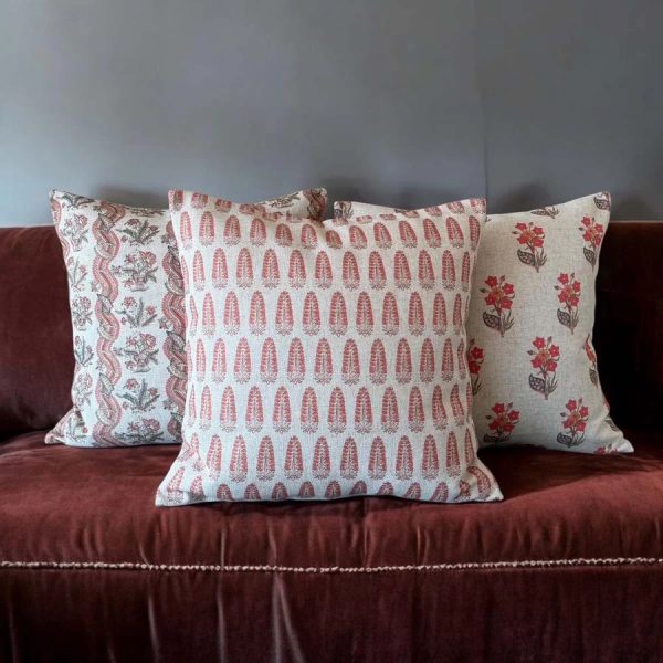 PILVITI STRAWBERRY CUSHION - Image 2